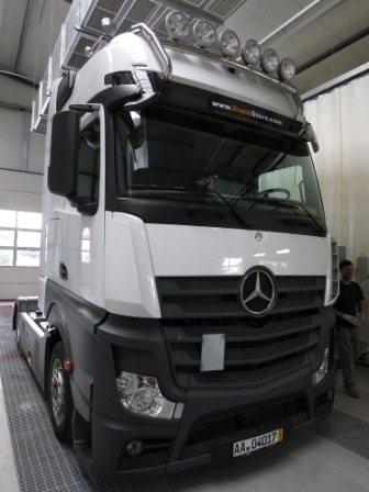 Nutzfahrzeug 32
